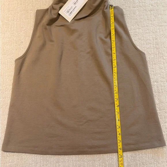 Marcella New York Finch Top, size M - Picture 6 of 6